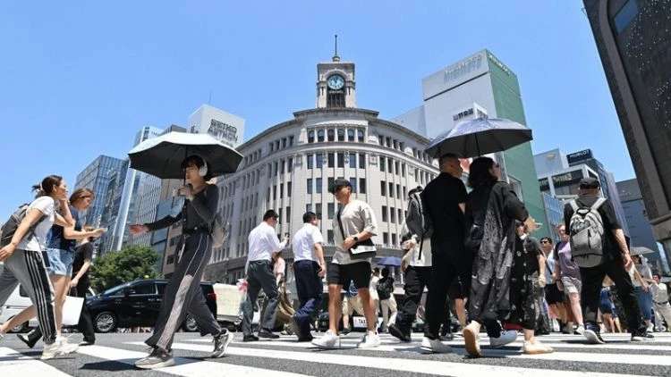 Tokyo Catat Suhu Tertinggi 35,6°C, Hari Terpanas 2025